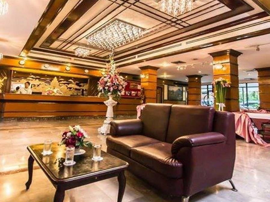 Korat Hotel - Sha Plus Накхонратчасіма Екстер'єр фото