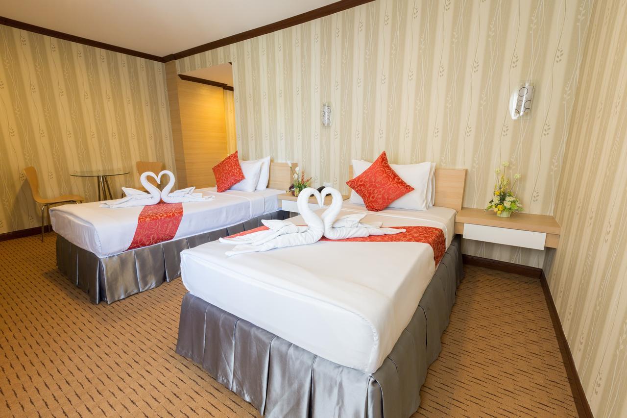 Korat Hotel - Sha Plus Накхонратчасіма Екстер'єр фото