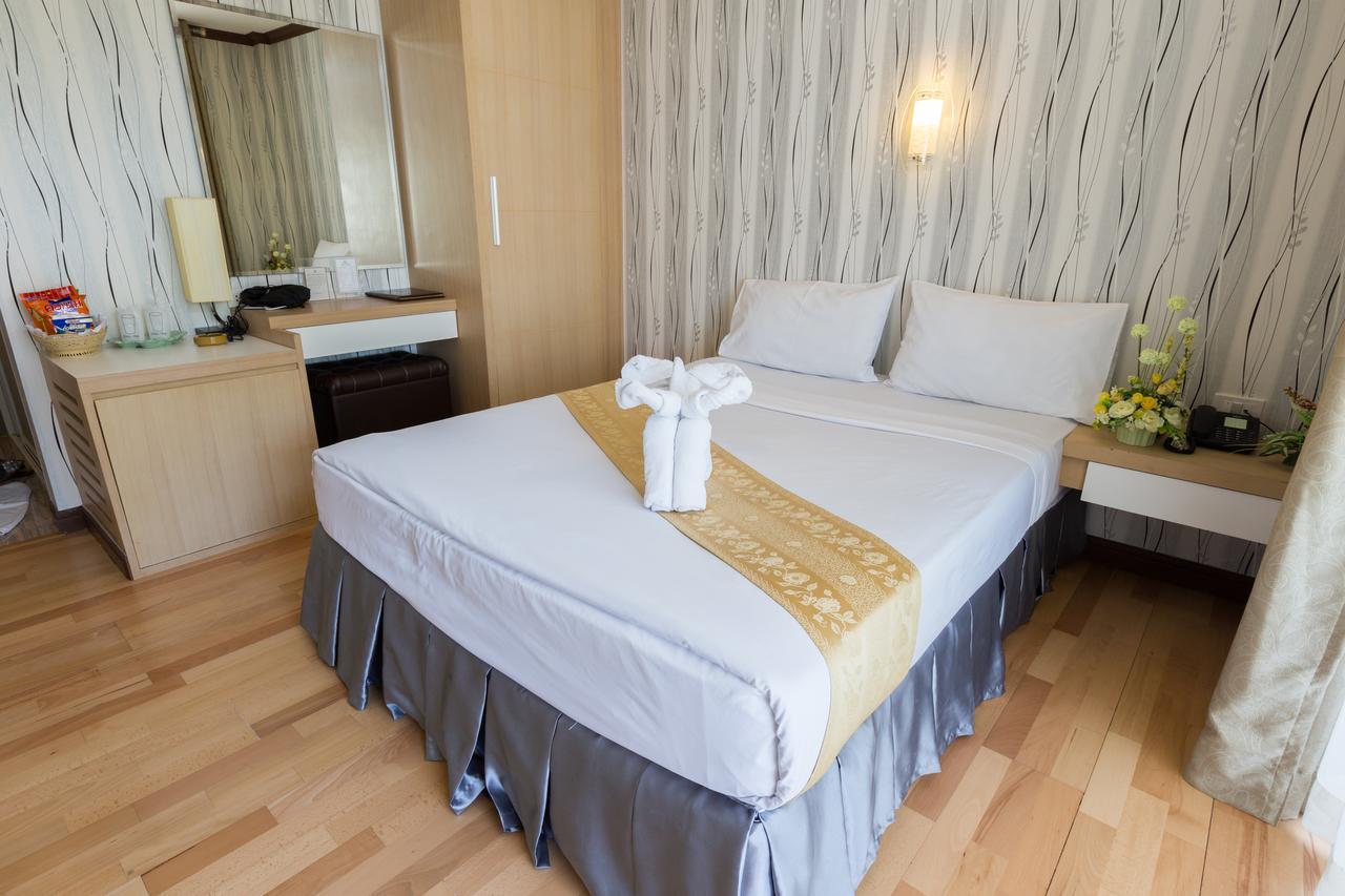 Korat Hotel - Sha Plus Накхонратчасіма Екстер'єр фото