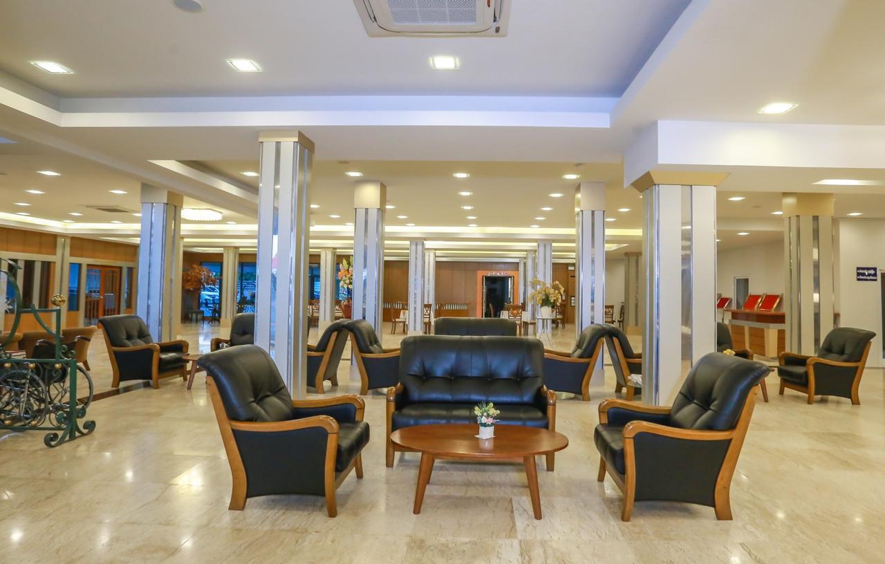 Korat Hotel - Sha Plus Накхонратчасіма Екстер'єр фото