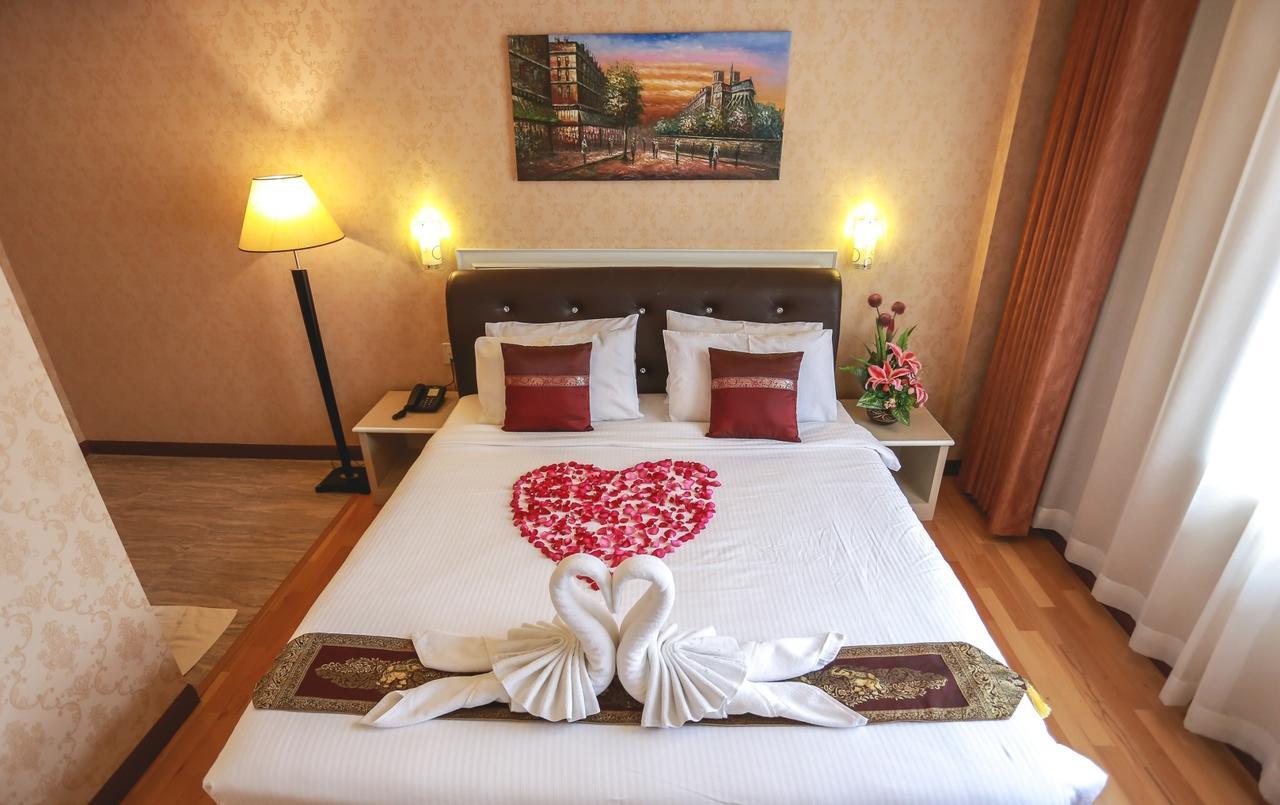 Korat Hotel - Sha Plus Накхонратчасіма Екстер'єр фото