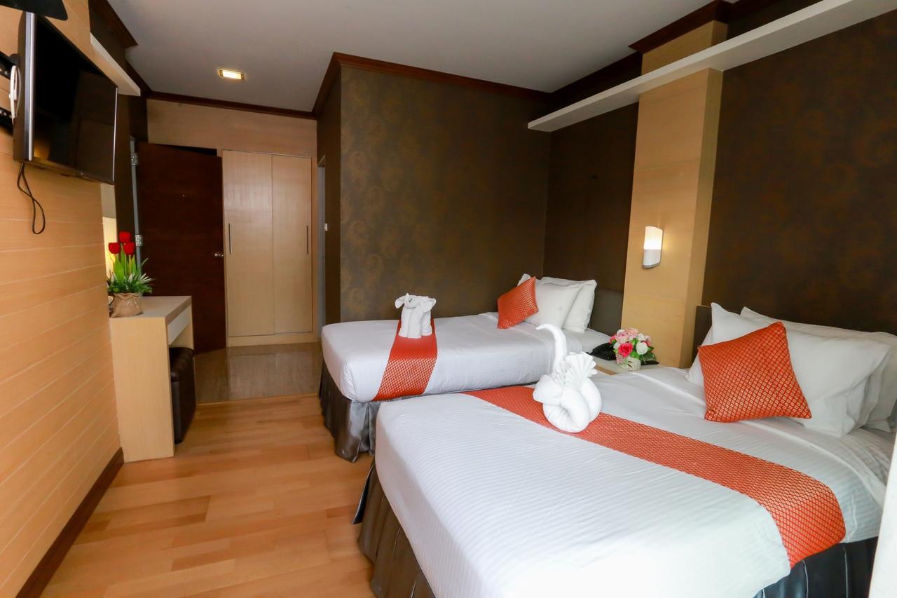 Korat Hotel - Sha Plus Накхонратчасіма Екстер'єр фото