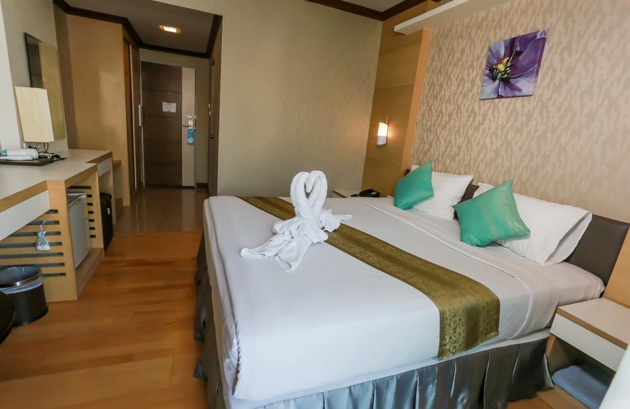 Korat Hotel - Sha Plus Накхонратчасіма Екстер'єр фото