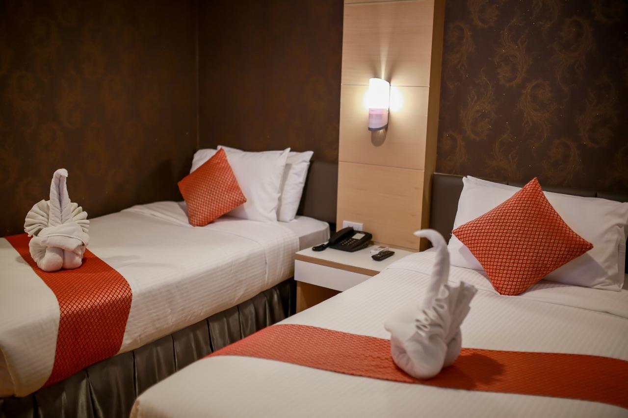 Korat Hotel - Sha Plus Накхонратчасіма Екстер'єр фото