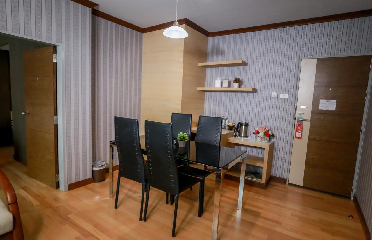 Korat Hotel - Sha Plus Накхонратчасіма Екстер'єр фото