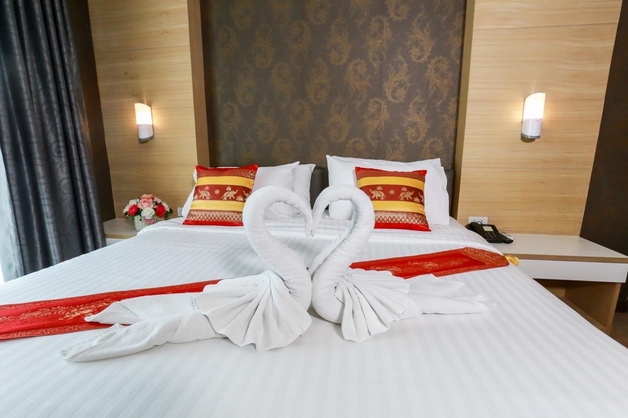 Korat Hotel - Sha Plus Накхонратчасіма Екстер'єр фото