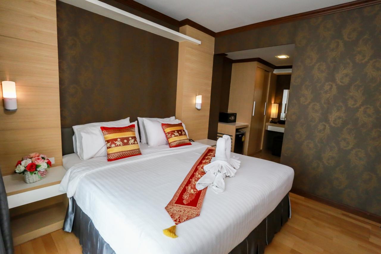 Korat Hotel - Sha Plus Накхонратчасіма Екстер'єр фото