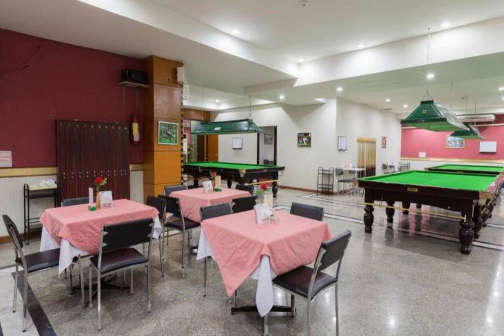 Korat Hotel - Sha Plus Накхонратчасіма Екстер'єр фото