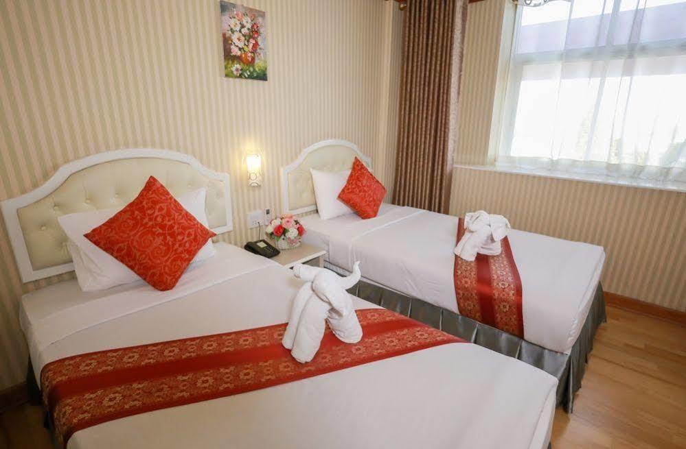Korat Hotel - Sha Plus Накхонратчасіма Екстер'єр фото